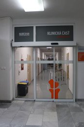 Automatické posuvné dvere